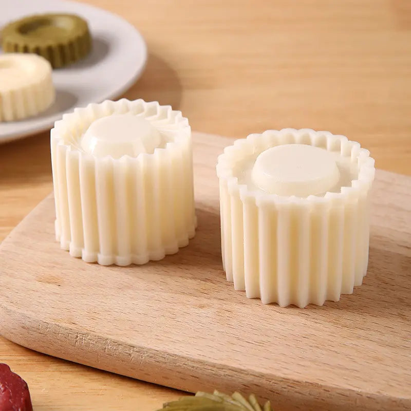 🧁 KITCHEN FAVORITE | Cookie Cup Mold Press – 4-in-1 Detachable Pastry Shaper for Jam, Chocolate & Cream-Filled Treats